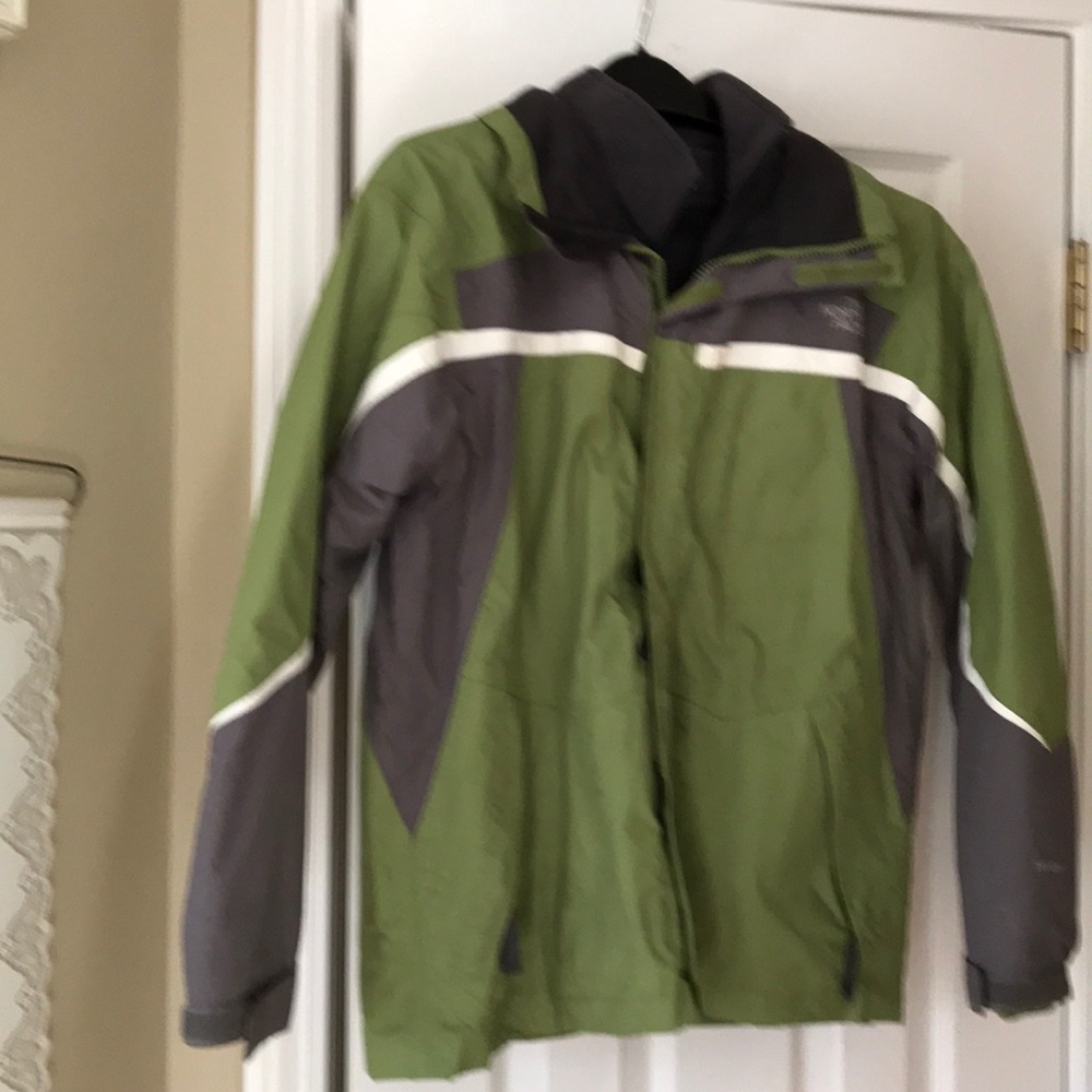 North face boys ski jacket